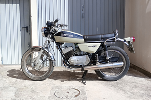 Benelli 250 2C Conservata