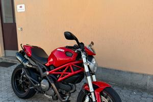 Ducati Monster 796 ABS