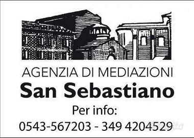 Attività / Licenza di 300 m² a Forlì