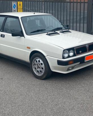 Lancia delta integrale 4WD