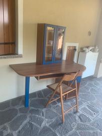 Scrivania usata ma tenuta bene
