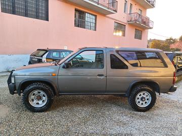 Nissan Terrano 2.7 turbodiesel