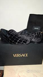 Versace in velluto nero con motivo a scacchi 41
