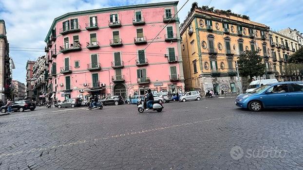 Piazza Cavour - USO UFFICIO