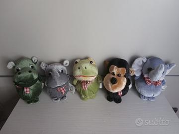 Elefante rana scimmia rinoceronte ippopotamo