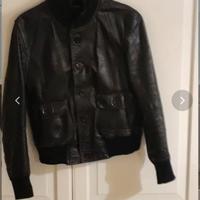 Giubbotto pelle nera con bottoni