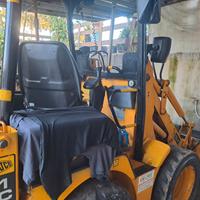 Bobcat JCB completo di accessori