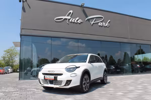 Fiat 600 Hybrid 110 CV DCT MHEV La Prima