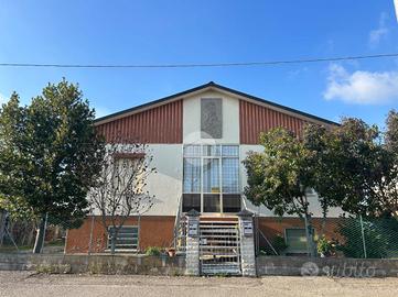 PORZIONE DI BIFAMILIARE A CERVIA