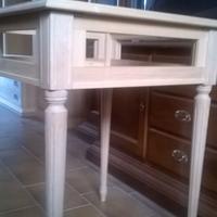 tavolino portaoggetti