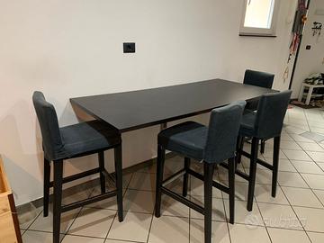 Tavolo con 4 sedie IKEA
