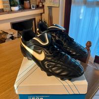 Scarpa calcio Nike Tiempo taglia 42,5