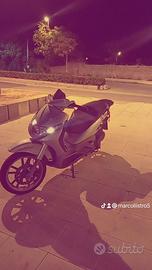 Beverly 250