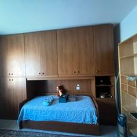 Camera con armadio a ponte