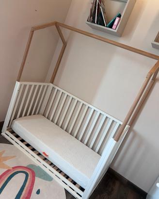 Lettino forma di casa trasformabile e materasso