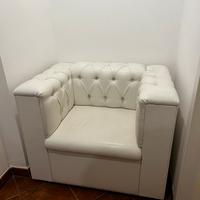 Poltrona Chester bianca ecopelle