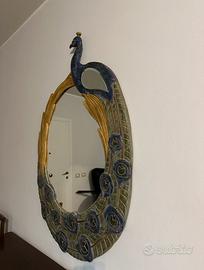 Specchio decorativo con cornice a pavone in legno