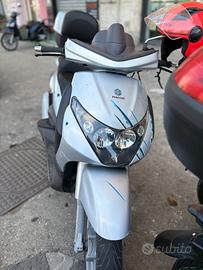 Piaggio Beverly 250
