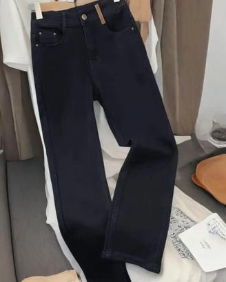 pantaloni divano cuscino cerniera giacca sedia 