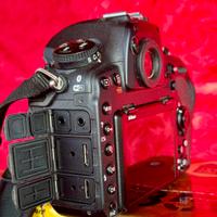 Nikon D850 come nuova.