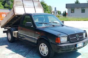 Tata Ribaltabile anno 99 cc 2.0 diesel