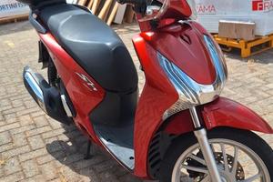 Scooter honda sh  150