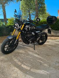 Triumph Speed 400 senza un graffio in garanzia 