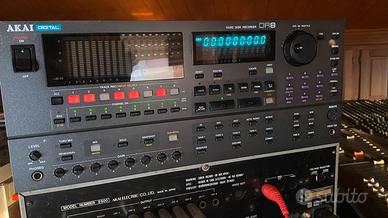 AKAI Digital DR8