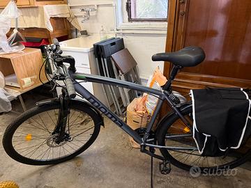 Bici Trekking MOMA PRO 28  usata una volta
