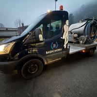 Camion spurgo attrezzatura bagni chimici