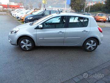 Renault Clio 1.2 75 CV