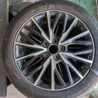 Cerchi in lega 18” (n. 4) gommati Michelin