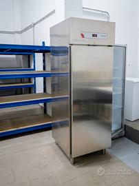 congelatore verticale friulinox ristorante 