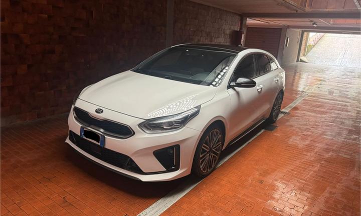 KIA PROCEED 1.6 CRDI