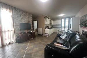 Apprtaemnto su due livelli con ampi terrazzi