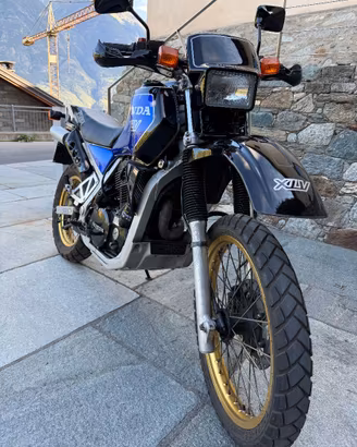 HONDA XLV 750R STREPITOSA