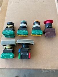 Pulsanti industriali vari