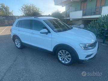 VW TIGUAN 1.6 TDI - 115 CV - neopatentati