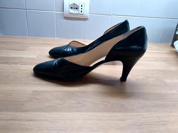 décolleté vera pelle