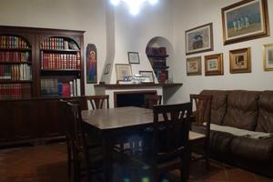 Serravalle Pistoiese loc. Casalguidi Villa 8 vani
