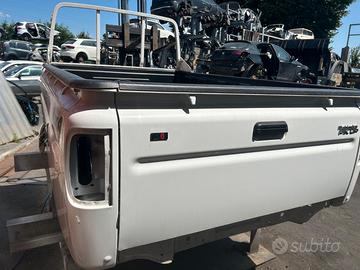 CASSONE MAHINDRA PICK UP SPONDA APRIBILE