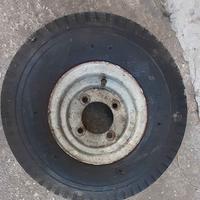 Cerchio + pneumatico 5.00-8 per rimorchio
