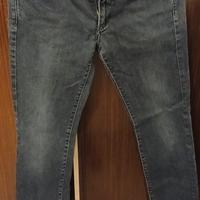 Jeans in a classic blue wash.