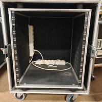 Flight Case mobile Rack con ruote e ciabatta