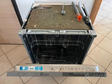 Lavastoviglie Elettrolux