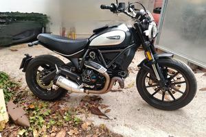 Ducati Scrambler 800 Icon Dark 