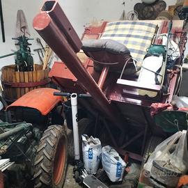 Trattore Goldoni con carrello