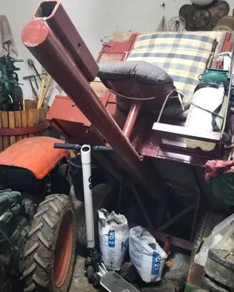 Trattore Goldoni con carrello