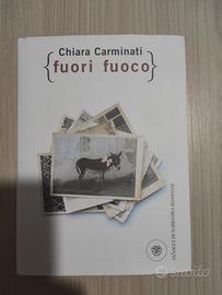 Libro fuori fuoco di Chiara Carminati 