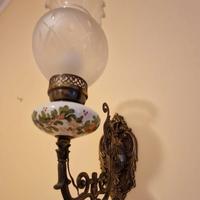 Coppia di appliques classiche in ottone e ceramica